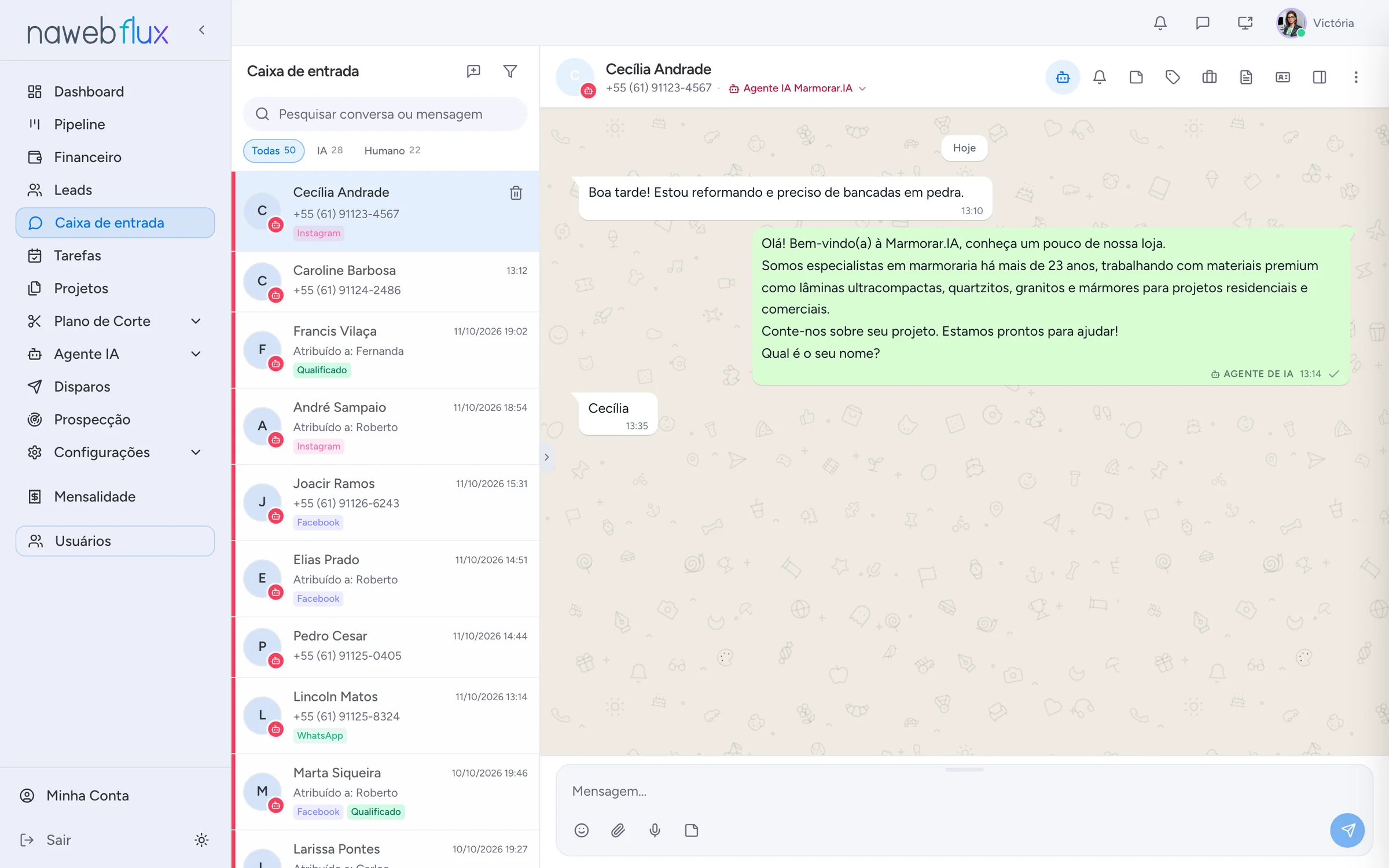 Caixa de entrada do NawebFlux com conversas de vários canais e o agente de IA atendendo